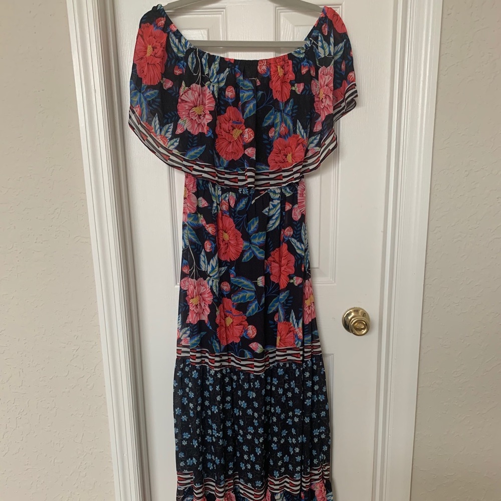 VICI maxi dress size S